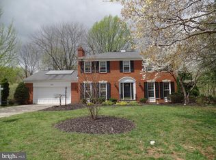 1917 Sunrise Dr, Potomac, MD 20854