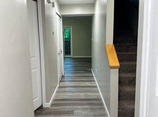 3 bedroom, 2.5 bath Townhouse: Cedar Grove Townhomes!, Bloomington, IN 47404