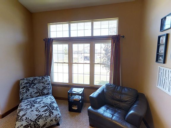 5th image of 1037 Cory Ct