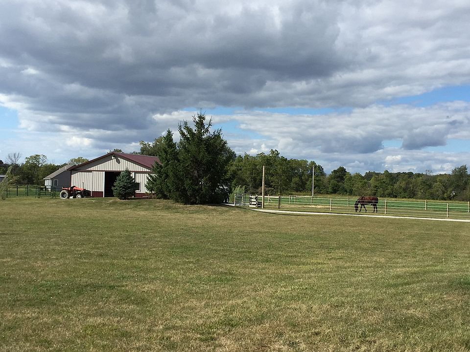 2nd image of 18389 Roettger Rd