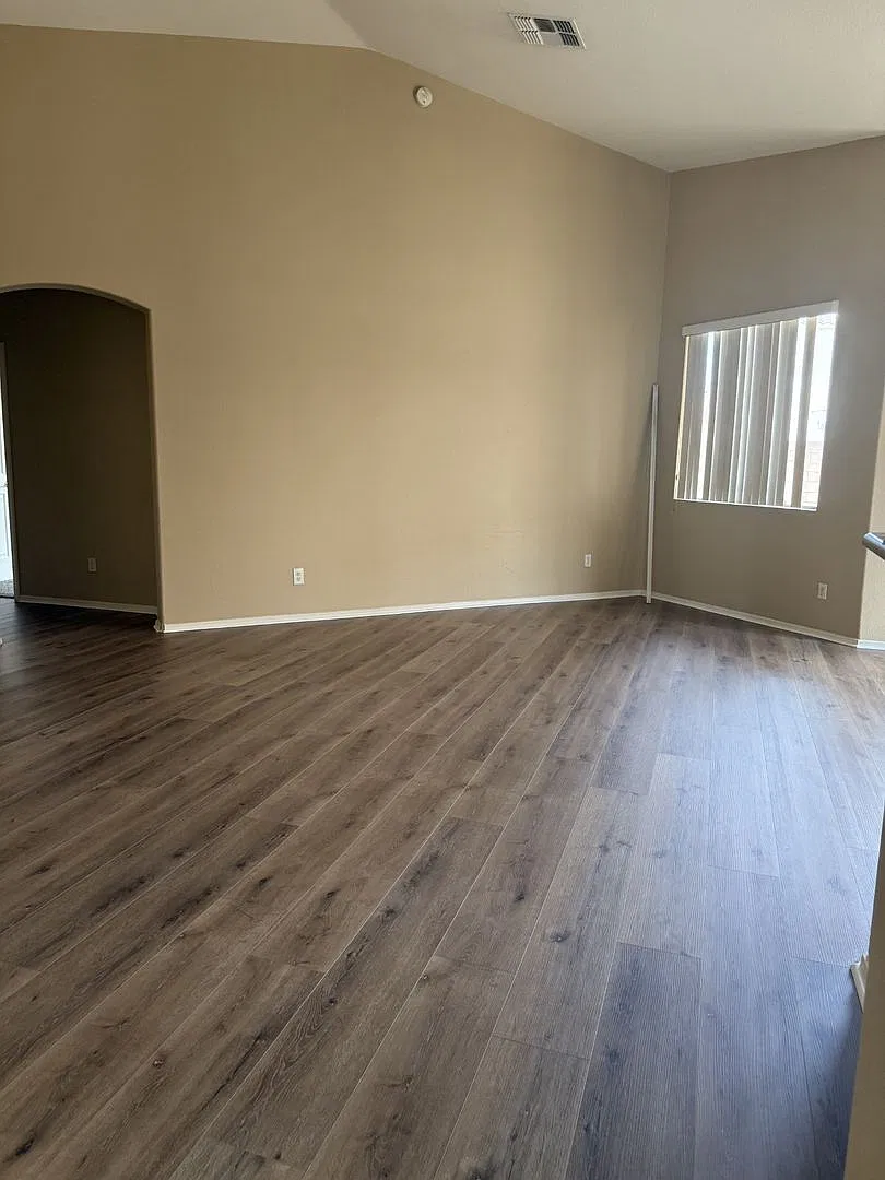 4 Bedroom In Crismon Creek In East Mesa! — Photo 4