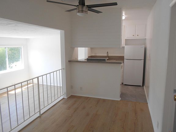 7 Entry and Dining