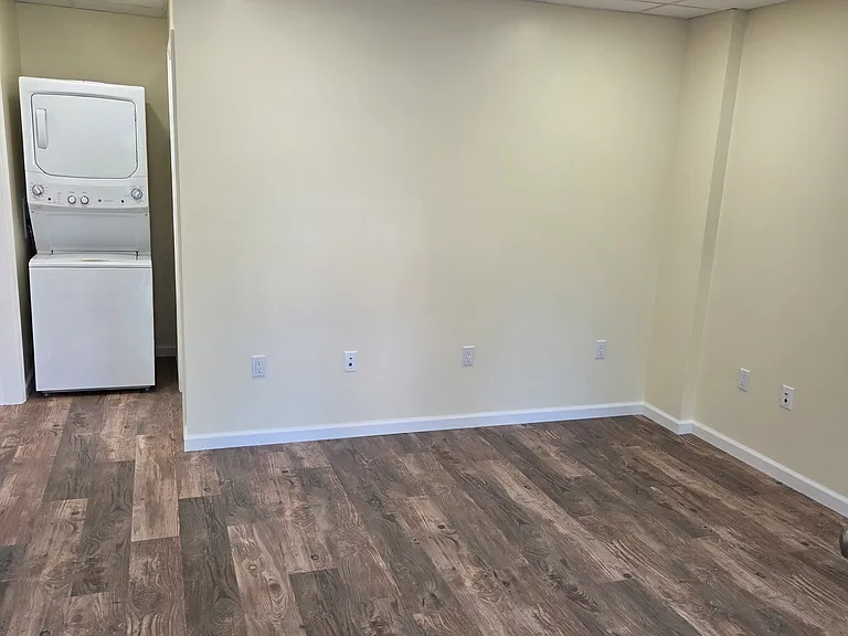 151 Fayette St #101 — Photo 4