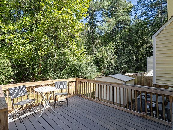 5th image of 4409 Randall Rd
