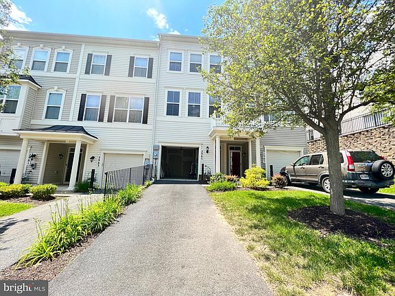 2nd image of 2985 Chinkapin Oak Ln