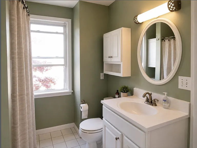 90 Oak St #2 — Photo 3