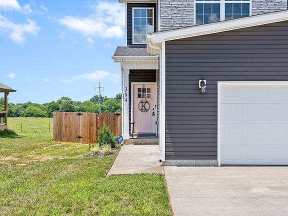 4th image of 394 Pinkston Ct