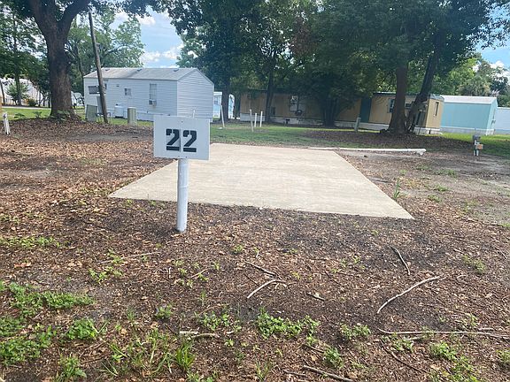 2nd image of 9588 NE Jacksonville Rd Lot 22