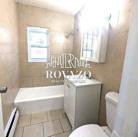 479 Roseville Ave #4 — Photo 2