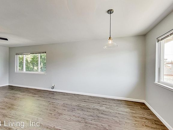 5th image of 321 Stambaugh St APT 7