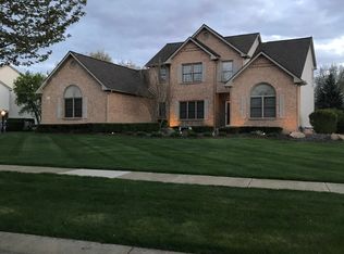 2629 Foxgrove Dr, Highland, MI 48356
