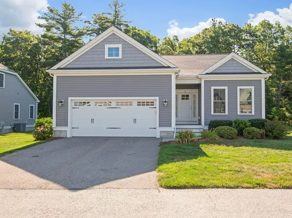 41 Rockwood Ln #41, Upton, MA 01568