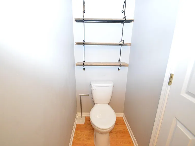 3301 Banford Cir — Photo 15