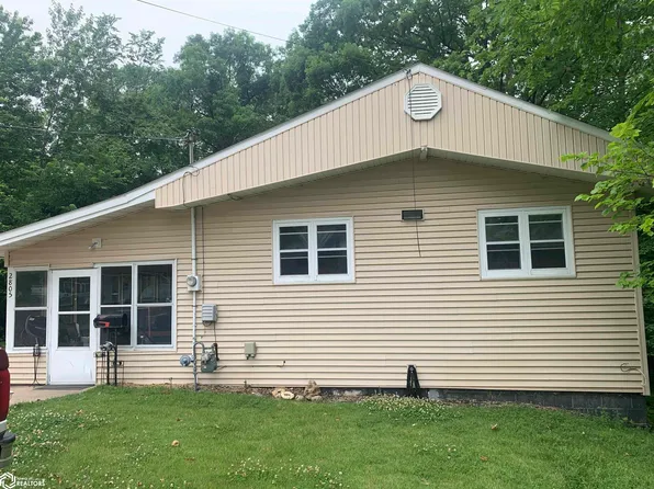 2805 Yoder Dr, Burlington, IA 52601