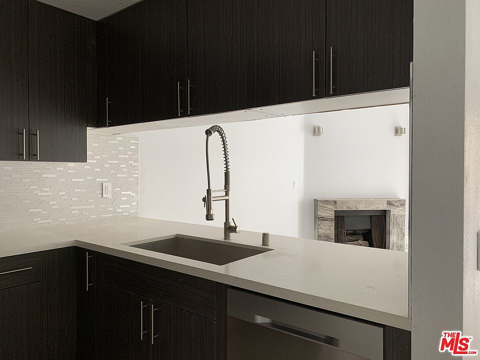 1st image of 1030 S Shenandoah St #2