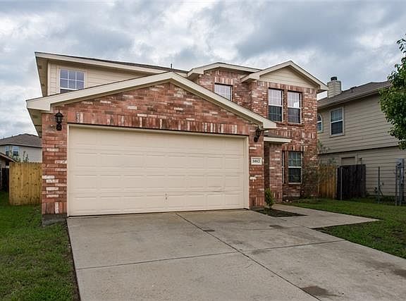 2nd image of 1462 Mission Hills Ln