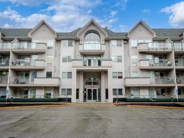 33738 King Rd #312, Abbotsford, BC V2S 8J5