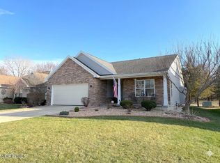608 Tall Pines Dr, Toledo, OH