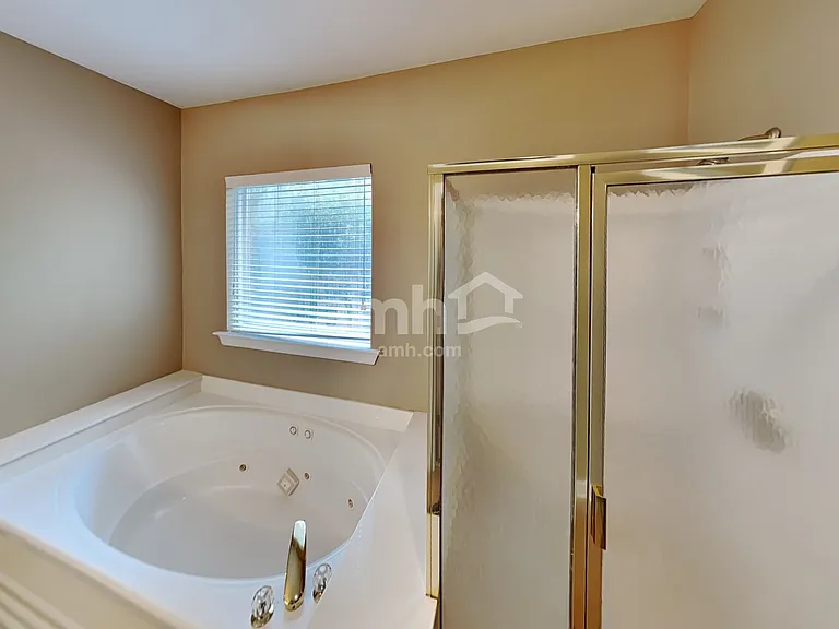 317 Stone Heath Ct — Photo 13