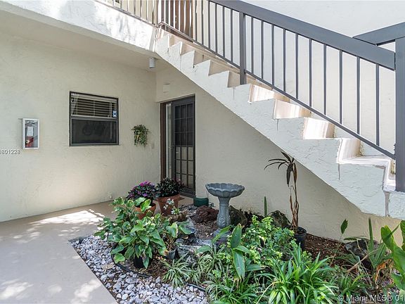 2nd image of 4522 S Carambola Cir S #27279