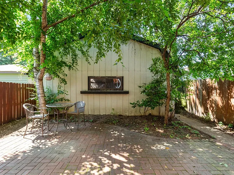 3311 W Wrightwood Ave #1 — Photo 15