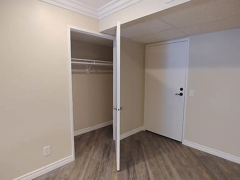 Villa De Adel Apts — Photo 56