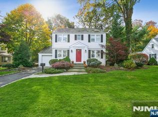 86 Windsor Road, Tenafly, NJ 07670