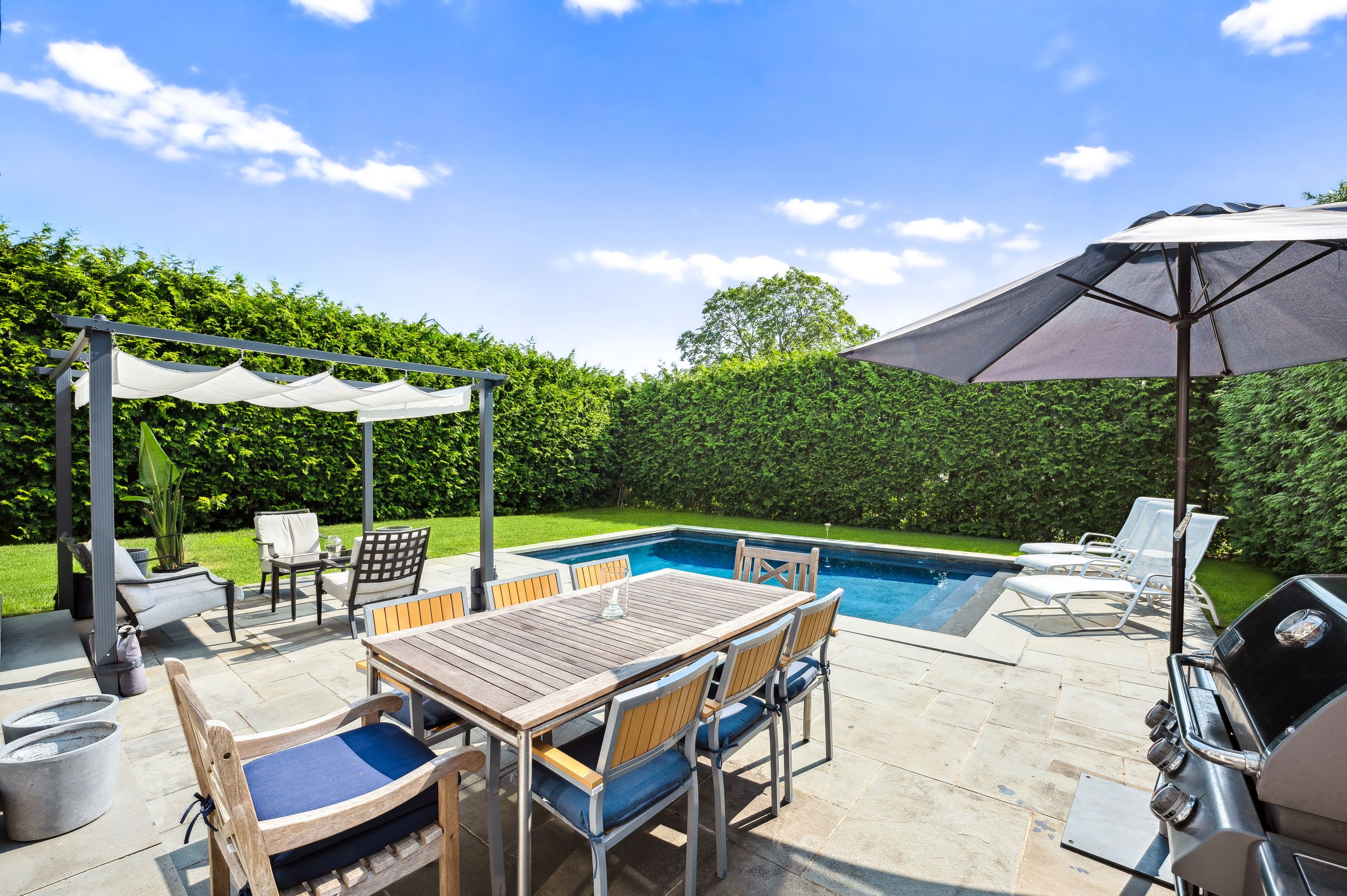 205b Windmill Ln in Southampton Out East