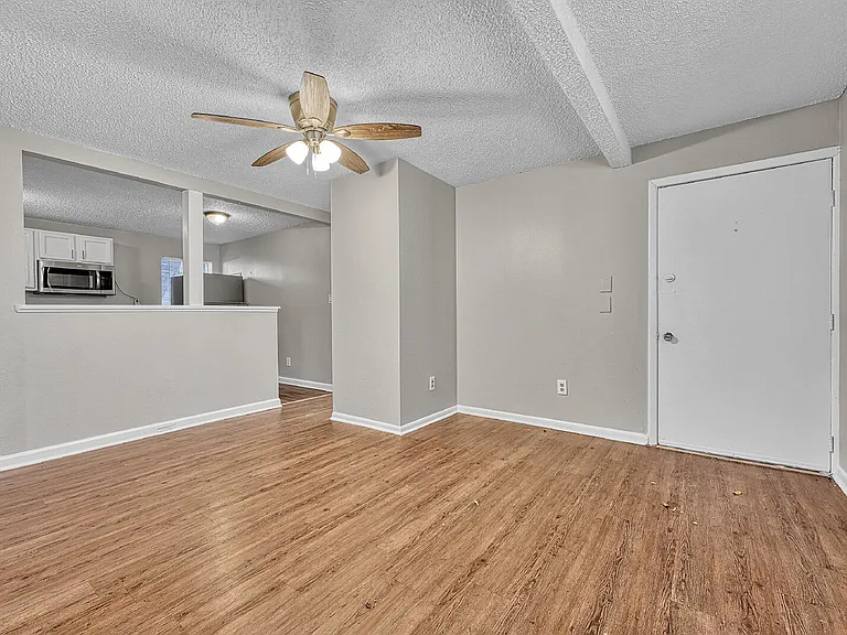 1201 Brentwood St #1209 — Photo 3