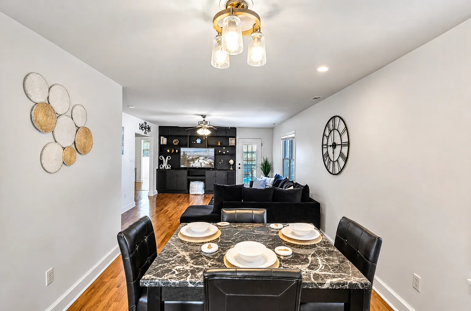 2 bed, 1486 sqft, $2,000 — Photo 3