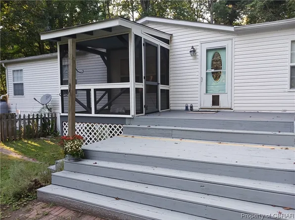 3769 Owl Trap Rd, Saluda, VA 23149