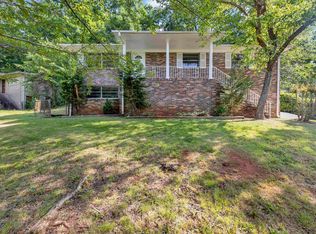 713 Sherwood Forest Cir, Birmingham, AL 35235