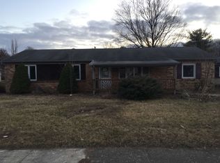 511 Holiday Dr, Greentown, IN