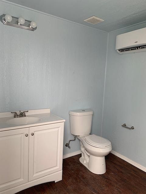 2nd image of 4609 Rasco Ave