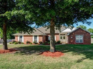 12105 Fieldstone Dr, Fort Smith, AR 72916