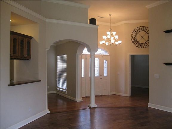 4th image of 1203 N Wren Dr