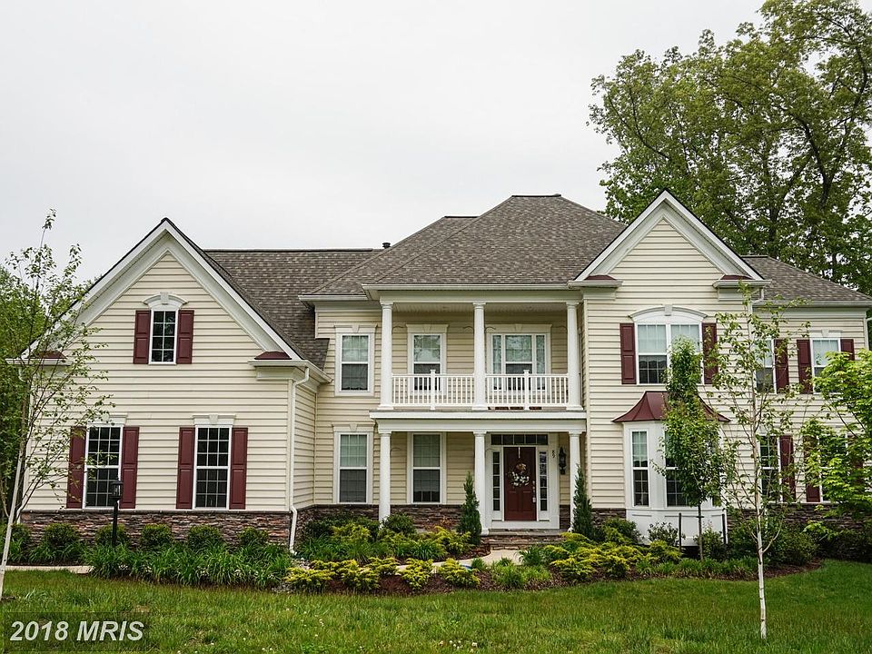 1st image of 89 Lupine Dr