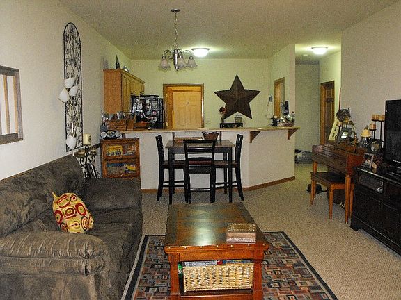 5th image of 758 Bridlewood Dr Unit 3101