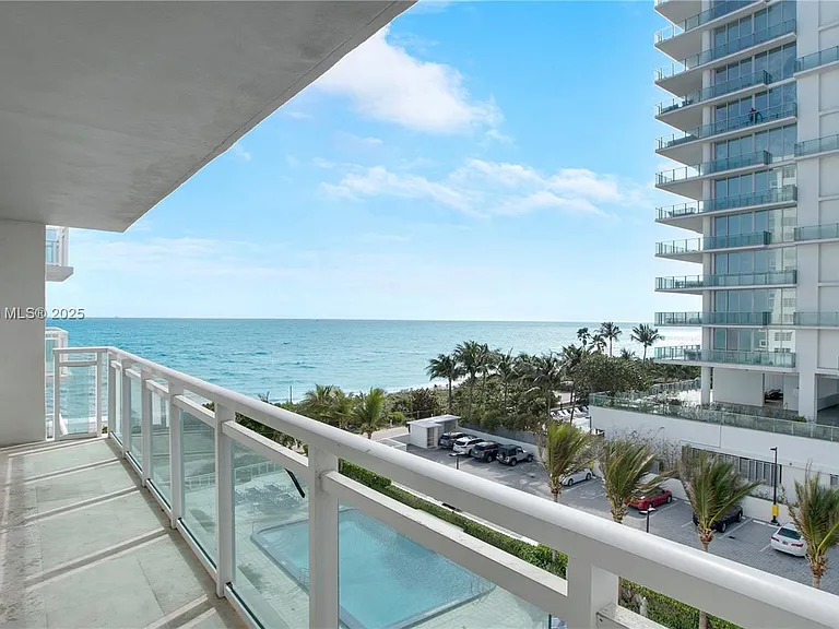 6917 Collins Ave #705 — Photo 20