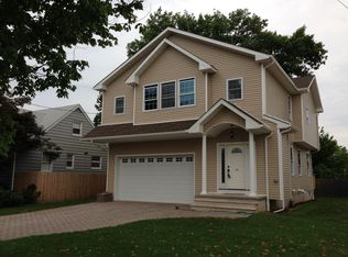 370 Simons Ave, Hackensack, NJ 07601