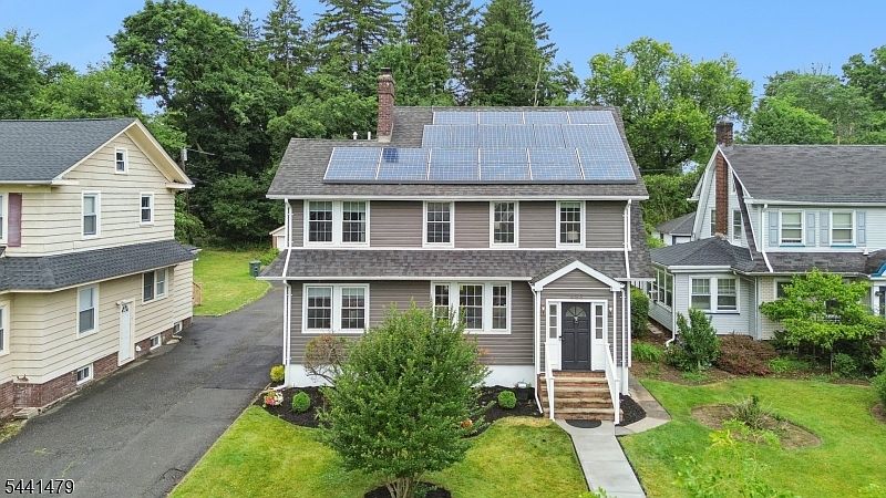 1st image of 653 Hamilton Rd
