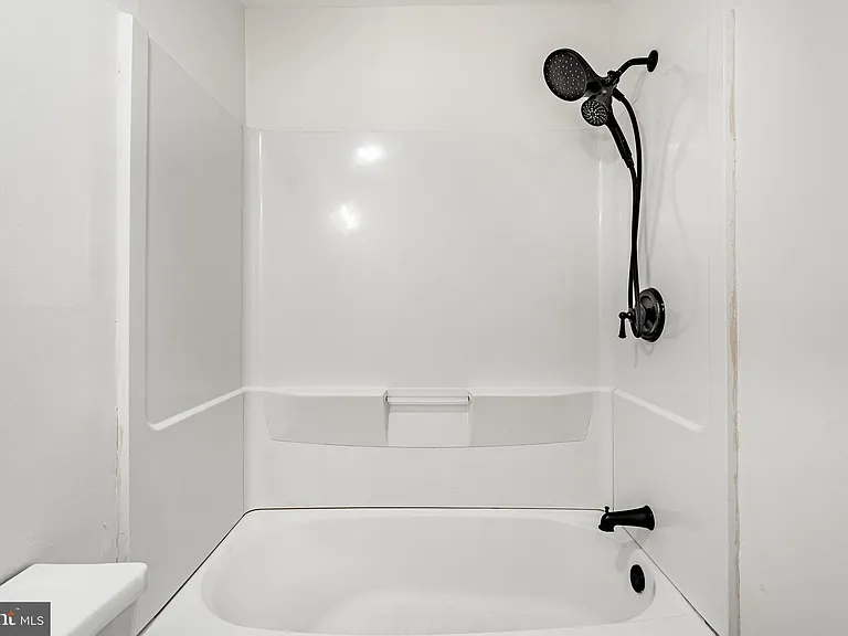 300 N Penn St #W7 — Photo 17