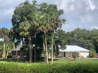 691 Shell Harbor Rd, Pierson, FL 32180