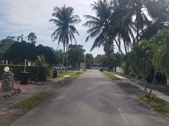 5th image of 18360 NE 20th Pl