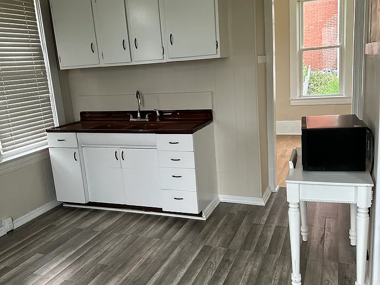 440 Center Ave — Photo 15