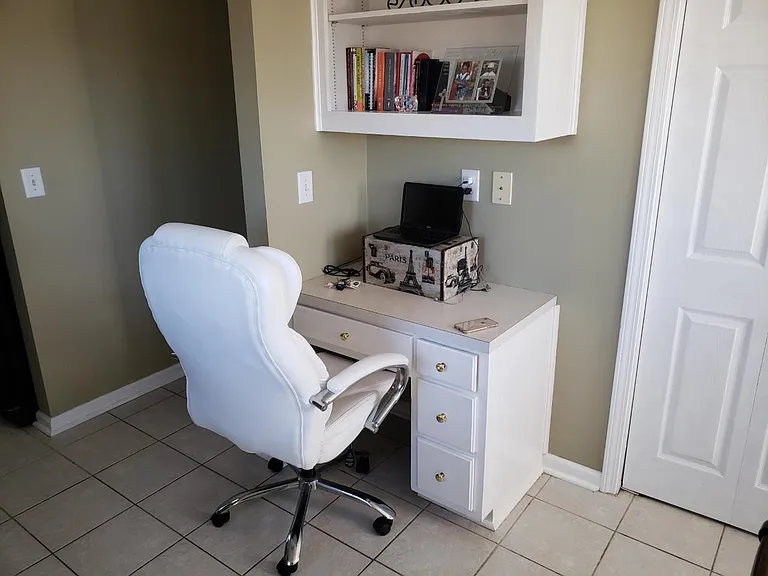 1113 Stafford Dr — Photo 11