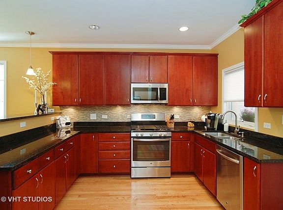 3rd image of 919 S Oak Park Ave APT D
