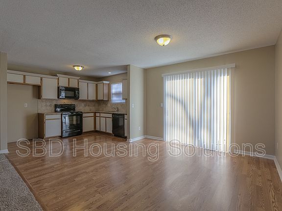 3rd image of 1129 NE Bryco Dr