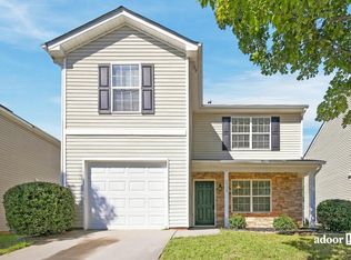 3939 Damask Dr, Charlotte, NC 28206