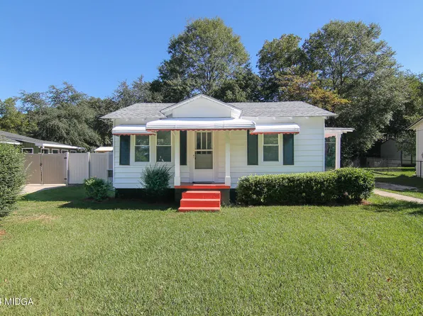 127 Jessup St, Cochran, GA 31014